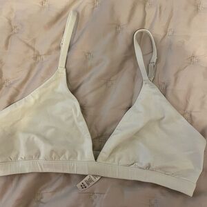 Skims fits everybody triangle bra